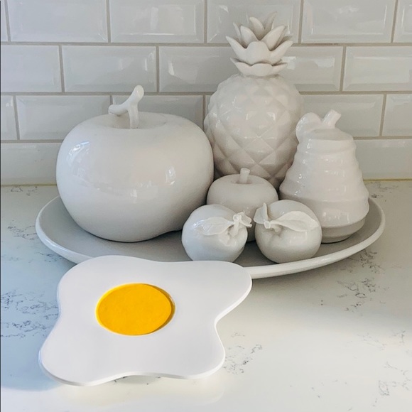 Crate&barrel Egg Trivet - Picture 2 of 13